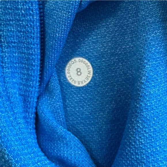Lululemon Breathable Textured Knit Training Jacket in Poolside / Aero Blue